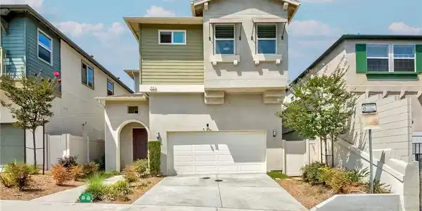 815 W 255th Street