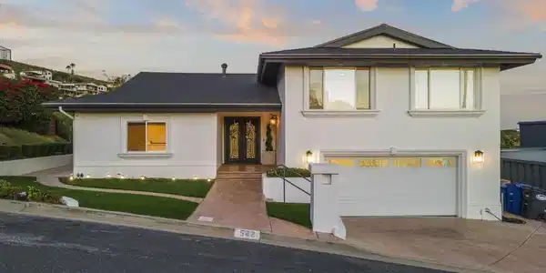 542 Valley View Way