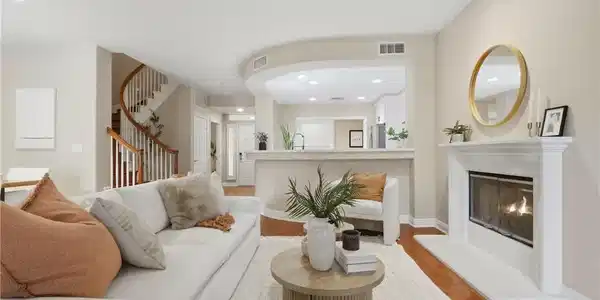 5831 Seawalk Drive