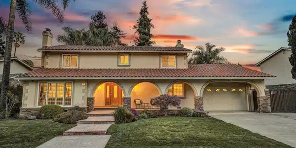 796 Posada Way