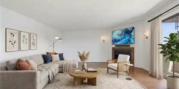 605 Redondo
