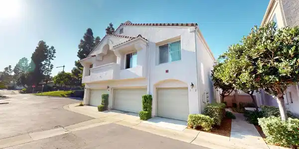 5580 Renaissance Ave