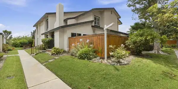 2033 Shadytree Lane