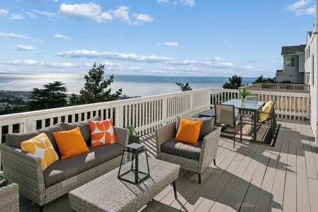 170 Beachview Avenue