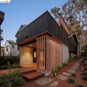 9 NW Of Ocean On Casanova ST