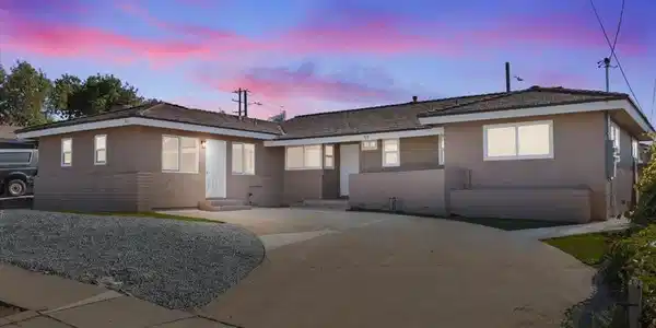 92 Glover Ct