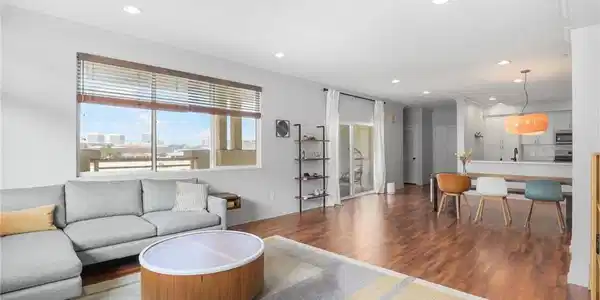 13024 Union Avenue