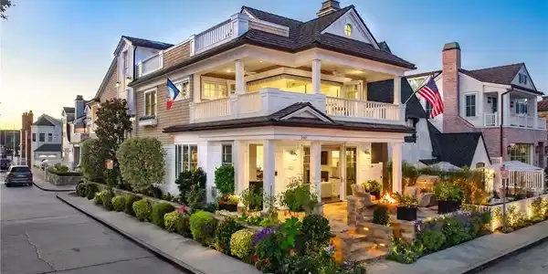 201 Emerald Avenue