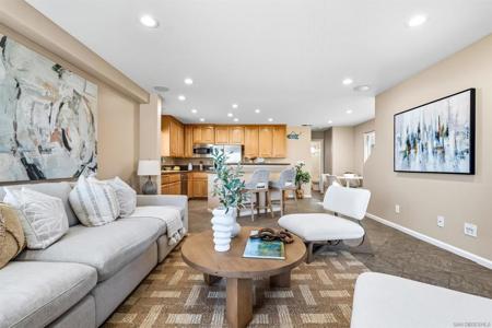 806 Redondo Ct