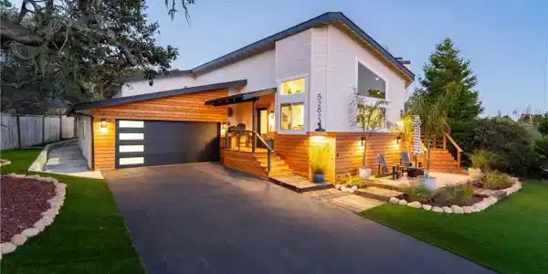 5282 Hillcrest