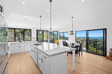 990 Meadowlark Drive
