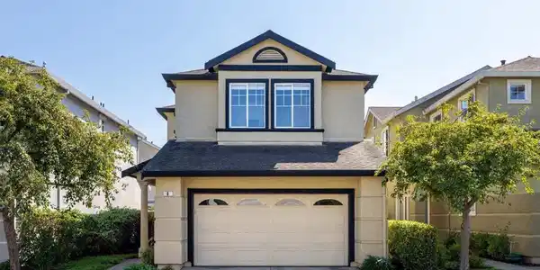 8 Sanderling Ct