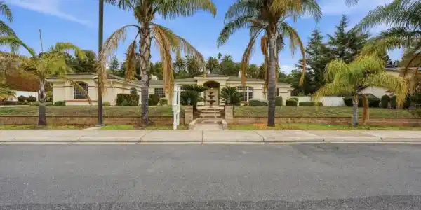 2000 Wellington Drive