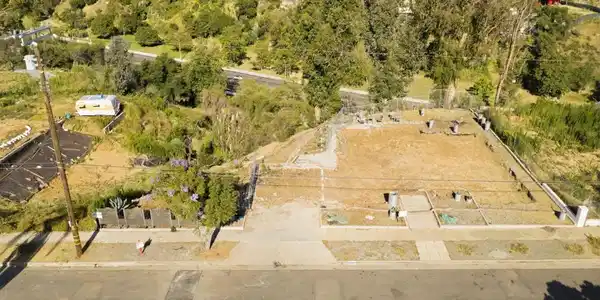 558 Erskine Drive