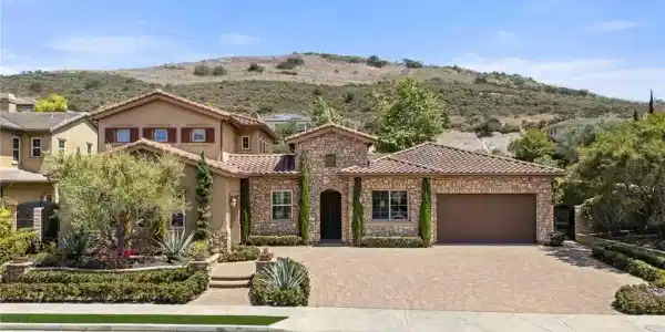 31920 Paseo Navarra