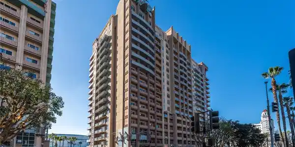 388 E Ocean Boulevard