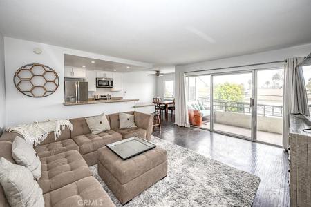 420 Redondo Avenue