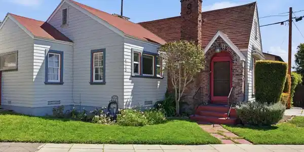 4715 Panorama Dr.