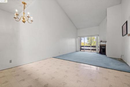 2121 Vale Rd