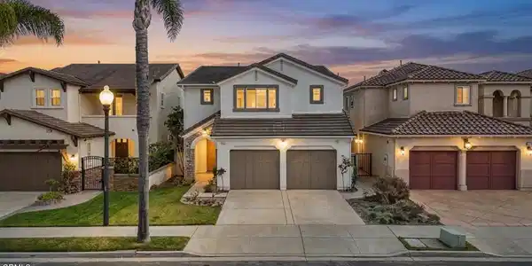 1520 Viewpoint Drive