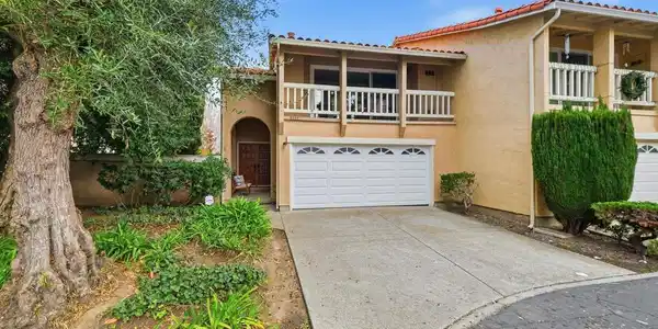 2327 Royal Ann Dr
