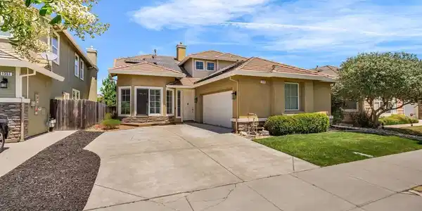 1349 Yosemite Circle