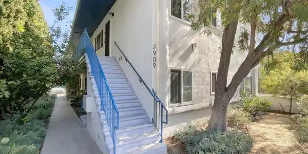 2909 10th Street