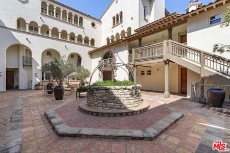 5935 Playa Vista Drive