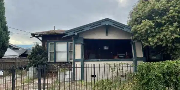 6131 Hayes