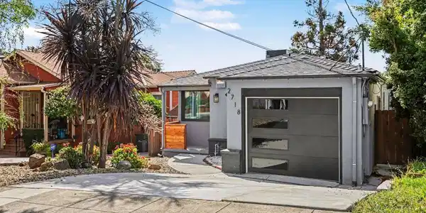2718 Oliver Ave