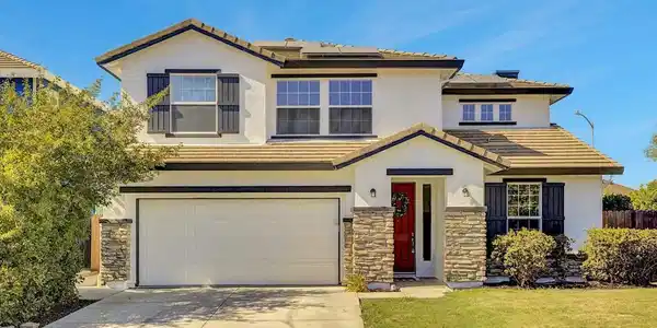 1401 Yosemite Cir
