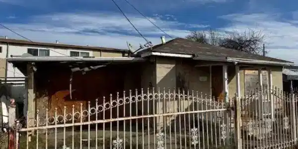 1413 Post Ave