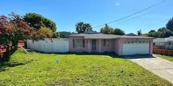 2464 Alamo St
