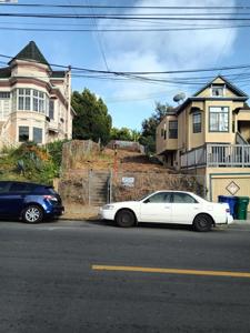 2222 23Rd Ave