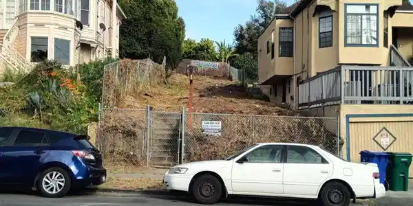 2222 23Rd Ave