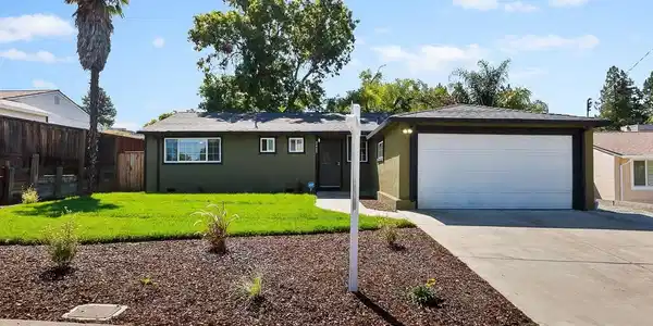 2425 Jerilynn Dr