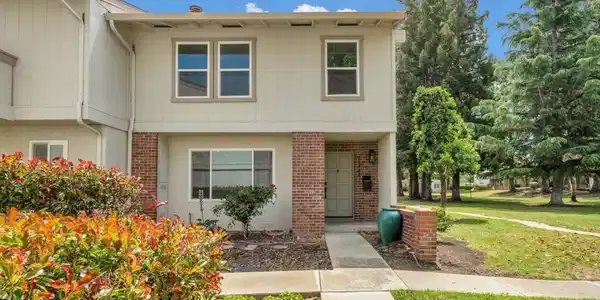 1808 Wildbrook Ct