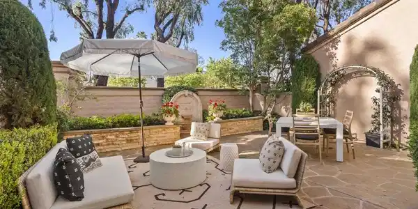 3774 Paseo Vista Famosa