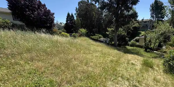 24065 Quinn Ln