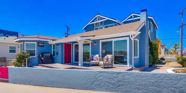 3291 Bayside Walk
