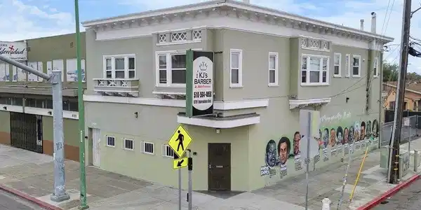 8701 International Blvd