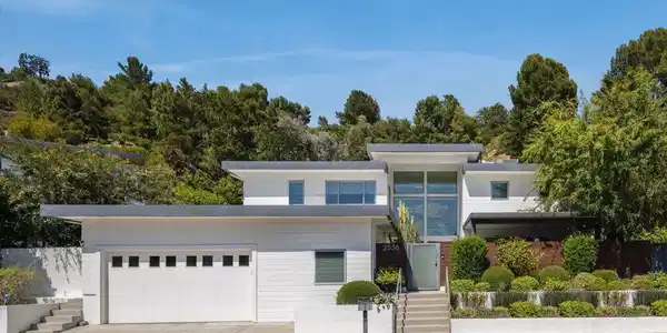 2536 Pesquera Drive