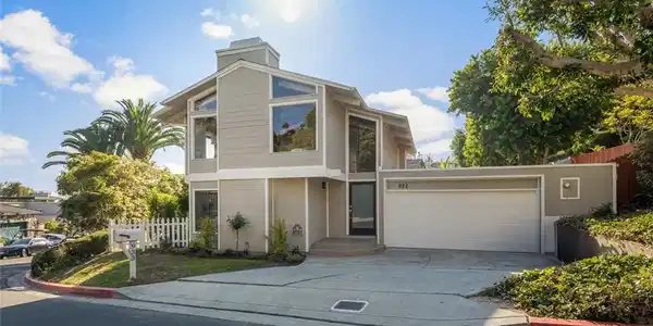 933 Meadowlark Drive