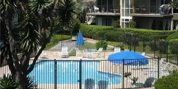 5357 La Jolla Blvd