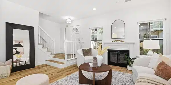 939 La Mesa Terrace