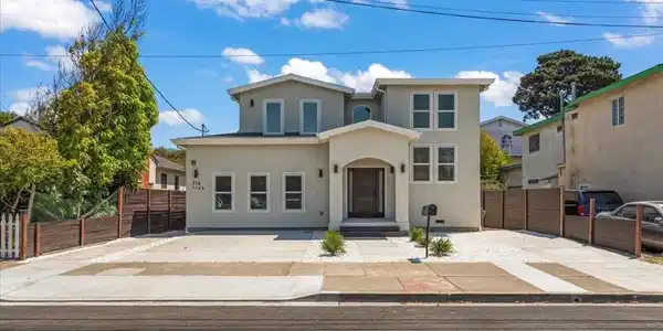 714 4Th Ave