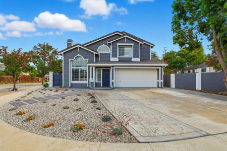 1475 Leaftree Circle