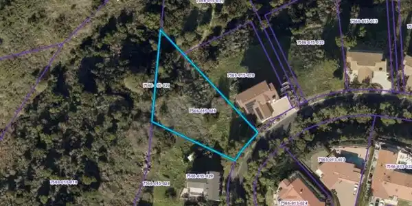 3239 Crownview Drive