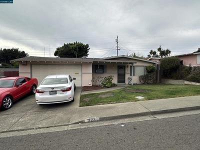 323 De Anza Dr