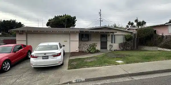 323 De Anza Dr